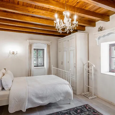 Bed & Breakfast Ha La *