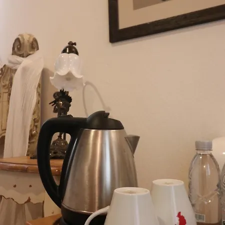 Bed & Breakfast Ha La 4*