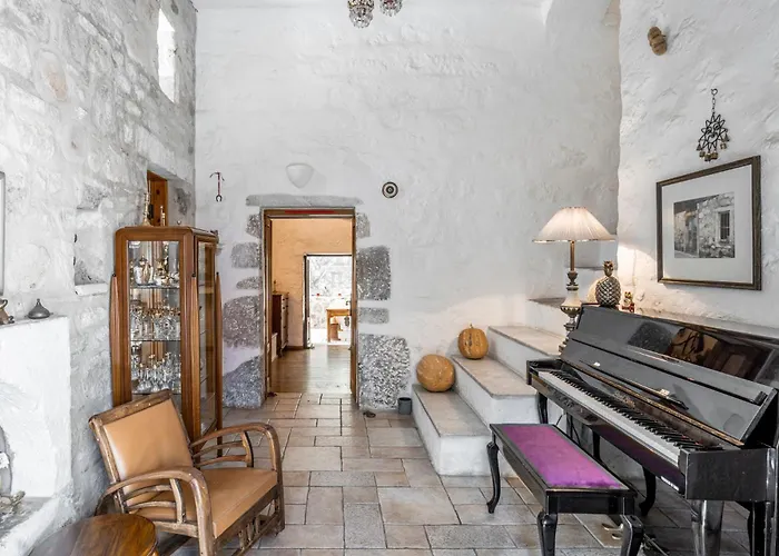 Ha La Bed & Breakfast *