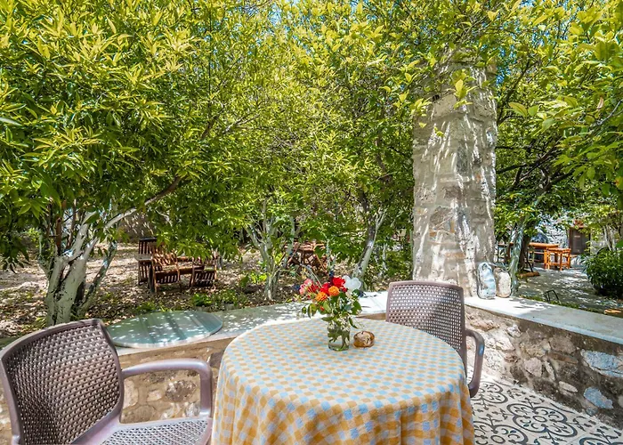 Bed and breakfast Ha La 4*